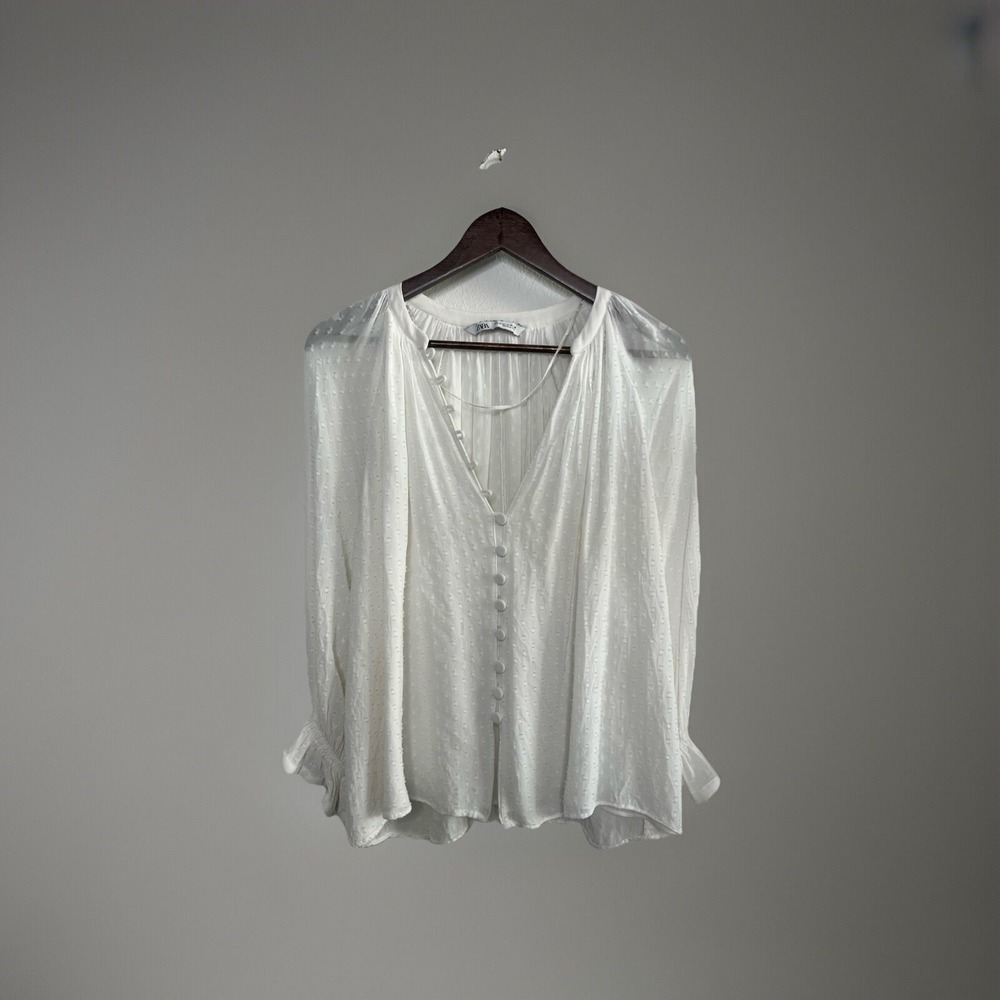 Zara White‎ Sheet Eyelet Ruffle Top Size Medium Boho Chic